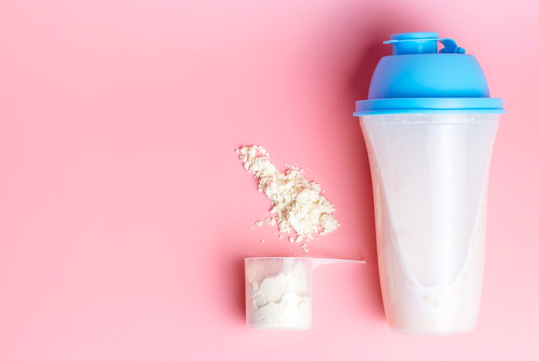 Vegan creatine shake met creatine monohydraat poeder voor sporters