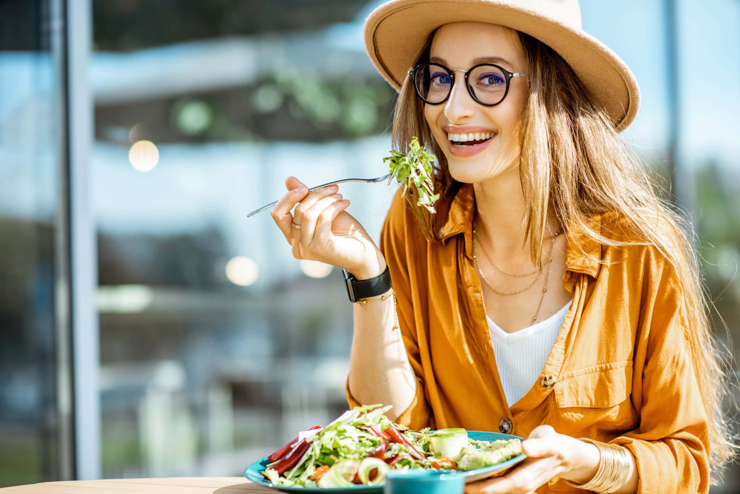 Vrouw die normaal eet maar toch gaat afvallen